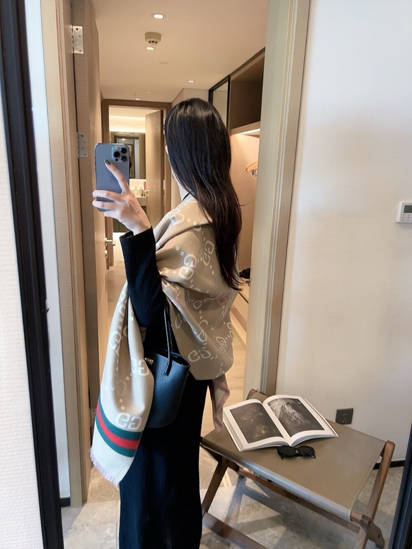 ブランドマフラー側面デザイン